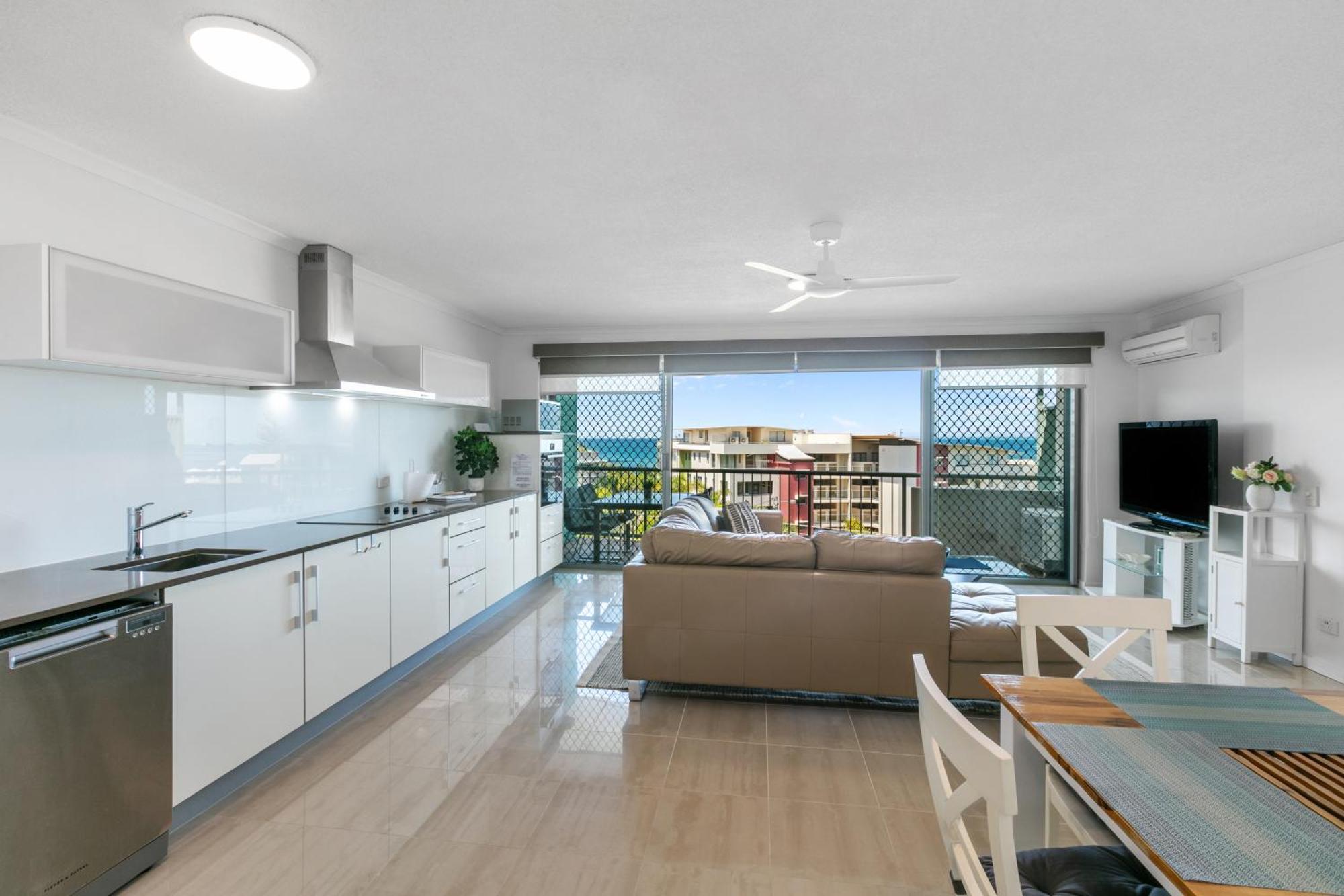 Kings Bay Apartments Калаундра Экстерьер фото